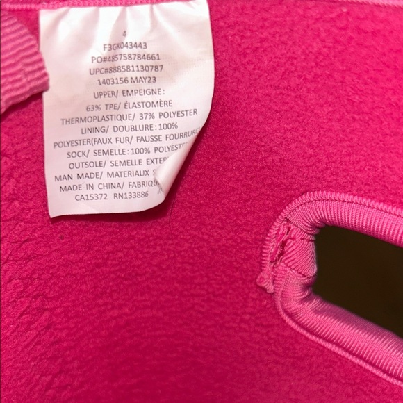 Joe Fresh Vibrant Pink Interior - Picture 3 of 8